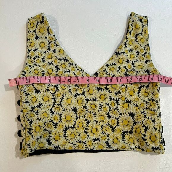 Maeve by Anthropologie Daisy Floral Button Side Crop Top XS Yellow Black Summer - Picture 4 of 5